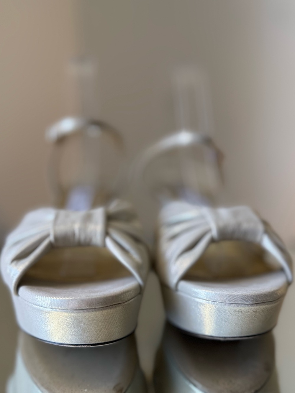 Like new Jimmy Choo Women’s Heloise 80 Shimmer Suede Platform Sandals $1,050 - Picture 7 of 16